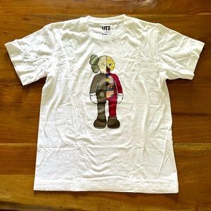 Uniqlo x KAWS T-Shirt